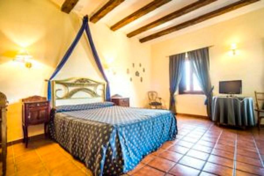 La Hosteria De Оропеса Екстер'єр фото